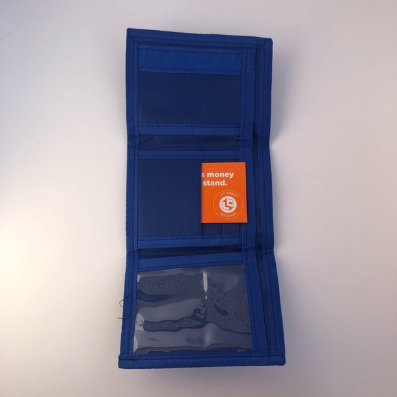 Loot Crate Arrested Development Banana Stand Wallet - Picture 4 of 5